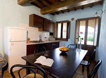 Borgo Le Capannelle Aparthotel Castel Ritaldi
