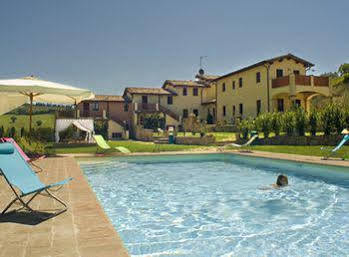 Borgo Le Capannelle Aparthotel